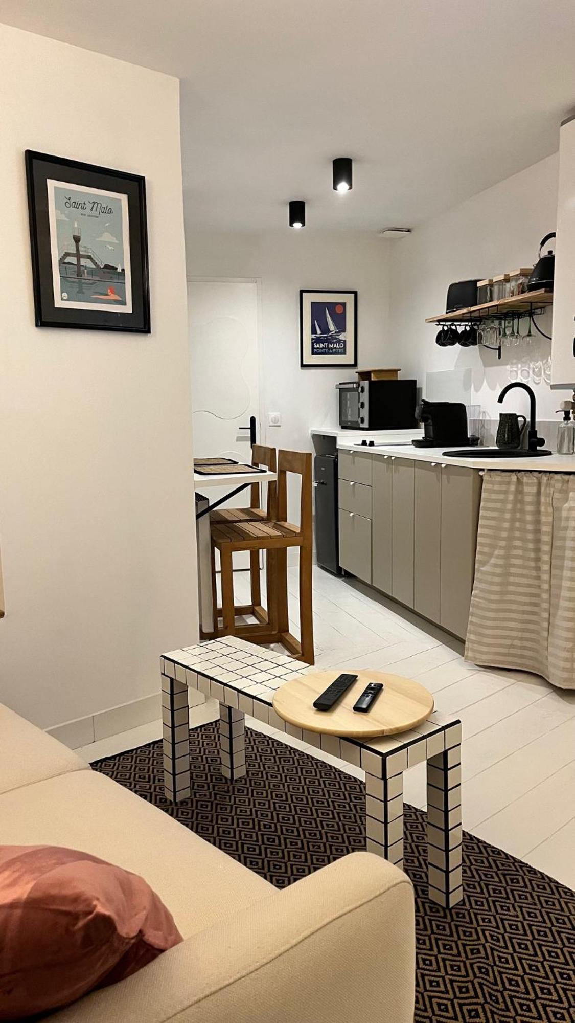 Le 1665 : Studio Centre Ville Saint-Malo Bagian luar foto